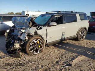 2022 Rivian R1S Launch Edition with VIN 7PDSGABL2NN000294, listed as a Copart auction lot 81765704 with 0 mi miles and Non Repairable. Bid and sale history available at carsss.com. Image 1.