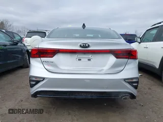 2020 Kia Forte LXS with VIN 3KPF24AD1LE224130, listed as a IAAI auction lot 41788497 with 7,904 mi miles. Bid and sale history available at carsss.com. Image 17.