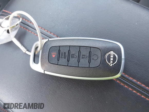 2025 Nissan Sentra SR с VIN 3N1AB8DV3SY267437, выставлен на аукционе IAAI как лот 42531663 с пробегом 11 954 миль миль и . История ставок и продаж доступна на DreamBid. Изображение 11.