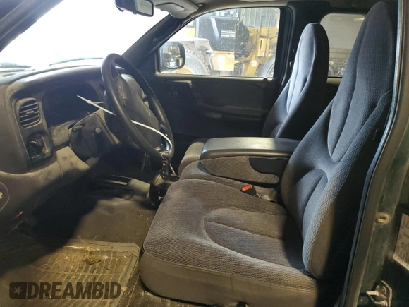 1999 Dodge Dakota SLT with VIN 1B7GG22Y9XS299933, listed as a Copart auction lot 82360644 with 146,506 mi miles and Clean Title. Bid and sale history available at DreamBid. Image 7.