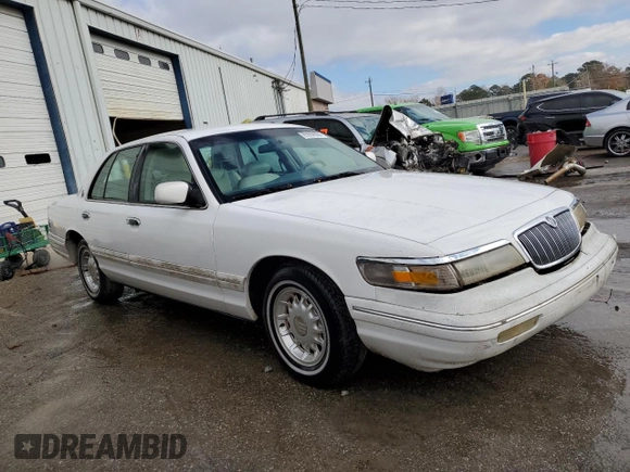 1995 Mercury Grand Marquis LS z VIN 2MELM75WXSX700022, wystawiony jako Copart lot #85558564 z przebiegiem 160 658 mil mil oraz Szkoda całkowita • Salvage title. Historia ofert i sprzedaży dostępna na DreamBid. Obrazek 4.