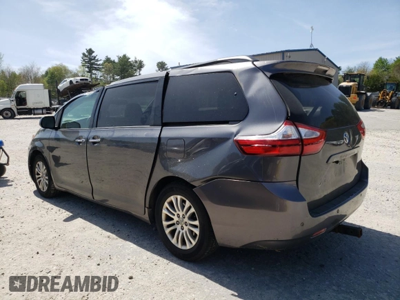 2017 Toyota Sienna XLE Auto Access Seat z VIN 5TDYZ3DC9HS890943, wystawiony jako Copart lot #55387005 z przebiegiem 146 986 mil mil oraz Szkoda całkowita • Salvage title. Historia ofert i sprzedaży dostępna na DreamBid. Obrazek 2.