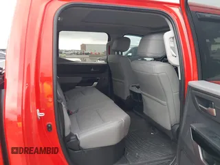 2024 Toyota Tundra Limited z VIN 5TFWA5DB4RX168552, wystawiony jako IAAI lot #41915669 z przebiegiem 24 622 mil mil oraz . Historia ofert i sprzedaży dostępna na DreamBid. Obrazek 8.