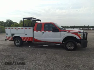 2016 Ford F-250 XL with VIN 1FD7X2B67GEC87417, listed as a IAAI auction lot 42014957 with 570,737 mi miles and . Bid and sale history available at DreamBid. Image 13.