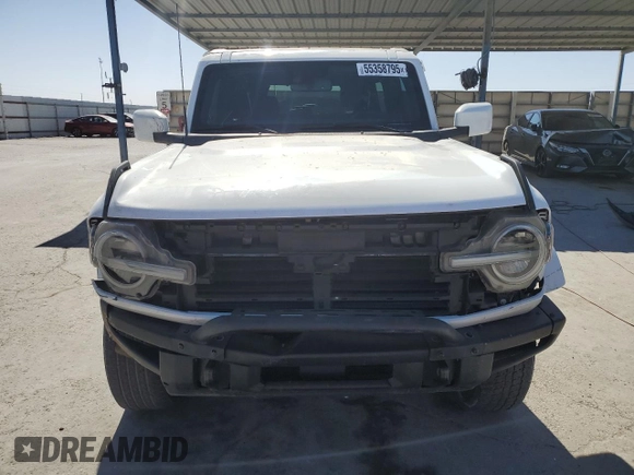2022 Ford Bronco z VIN 1FMDE5AHXNLB15534, wystawiony jako Copart lot #55358795 z przebiegiem 45 730 mil mil oraz Szkoda całkowita • Salvage title. Historia ofert i sprzedaży dostępna na DreamBid. Obrazek 5.