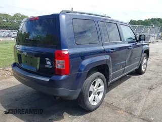 2013 Jeep Patriot Latitude z VIN 1C4NJPFA4DD250819, wystawiony jako IAAI lot #42329294 z przebiegiem 191 634 mil mil oraz . Historia ofert i sprzedaży dostępna na DreamBid. Obrazek 4.