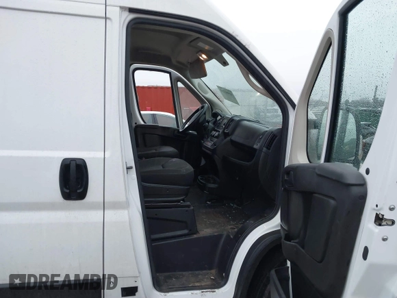 2019 Ram ProMaster Cargo with VIN 3C6TRVCG1KE526566, listed as a IAAI auction lot 41462260 with 192,275 mi miles and . Bid and sale history available at DreamBid. Image 5.