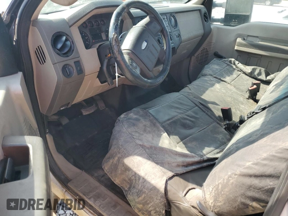 2010 Ford F-250 z VIN 1FTNF2A59AEB28302, wystawiony jako Copart lot #52718485 z przebiegiem 526 431 mil mil oraz Szkoda całkowita • Salvage title. Historia ofert i sprzedaży dostępna na DreamBid. Obrazek 8.