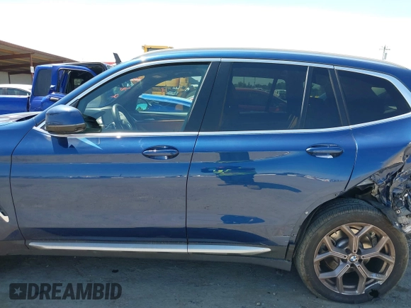 2023 BMW X3 sDrive30i z VIN 5UX43DP04P9P44100, wystawiony jako IAAI lot #42267136 z przebiegiem 28 618 mil mil oraz . Historia ofert i sprzedaży dostępna na DreamBid. Obrazek 14.
