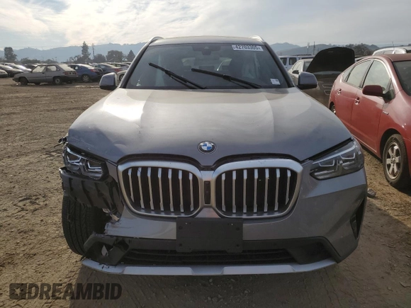 2024 BMW X3 xDrive30i with VIN 5UX53DP00R9W73386, listed as a Copart auction lot 42703305 with 6,861 mi miles and Salvage Title. Bid and sale history available at carsss.com. Image 5.