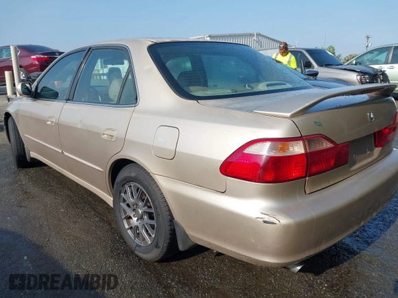 2000 Honda Accord EX z VIN 1HGCG1654YA078659, wystawiony jako IAAI lot #42430793 z przebiegiem 256 567 mil mil oraz . Historia ofert i sprzedaży dostępna na DreamBid. Obrazek 3.