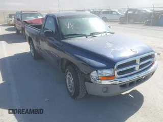 2000 Dodge Dakota z VIN 1B7FL26X5YS709749, wystawiony jako IAAI lot #41680603 z przebiegiem 145 938 mil mil oraz . Historia ofert i sprzedaży dostępna na DreamBid. Obrazek 1.