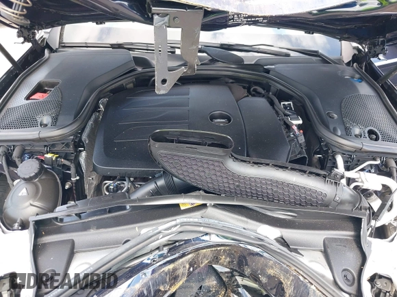2022 Mercedes-Benz E 350 z VIN W1KZF8DBXNB049580, wystawiony jako IAAI lot #42102354 z przebiegiem 5 284 mil mil oraz . Historia ofert i sprzedaży dostępna na DreamBid. Obrazek 10.
