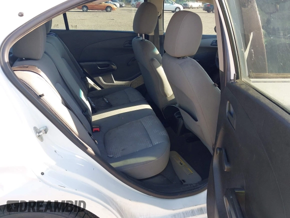 2016 Chevrolet Sonic LS с VIN 1G1JA5SH8G4103275, выставлен на аукционе IAAI как лот 42035759 с пробегом 126 231 миль миль и . История ставок и продаж доступна на DreamBid. Изображение 8.