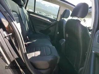 2017 Volkswagen Golf S z VIN 3VWH17AU0HM537838, wystawiony jako Copart lot #52188285 z przebiegiem 79 767 mil mil oraz Szkoda całkowita • Salvage title. Historia ofert i sprzedaży dostępna na DreamBid. Obrazek 10.