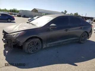 2016 Hyundai Sonata SE z VIN 5NPE24AF1GH403489, wystawiony jako Copart lot #60758775 z przebiegiem 114 535 mil mil oraz Czysty tytuł • Clean title. Historia ofert i sprzedaży dostępna na DreamBid. Obrazek 1.