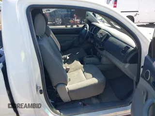 2006 Toyota Tacoma with VIN 5TENX22N86Z274786, listed as a IAAI auction lot 41852449 with 273,174 mi miles. Bid and sale history available at carsss.com. Image 5.