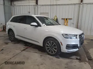 2019 Audi Q7 Premium Plus with VIN WA1LAAF77KD006744, listed as a Copart auction lot 57523385 with 118,543 mi miles and Salvage title. Bid and sale history available at DreamBid. Image 4.