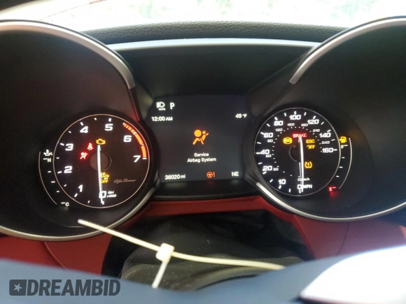 2021 Alfa Romeo Giulia with VIN ZARFAMANXM7645928, listed as a Copart auction lot 83039704 with 36,020 mi miles and Salvage title. Bid and sale history available at DreamBid. Image 9.