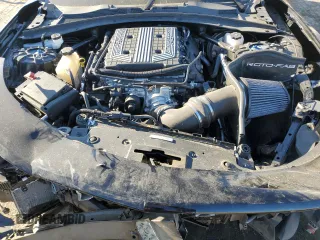 2023 Chevrolet Camaro ZL1 z VIN 1G1FK1R67P0156959, wystawiony jako Copart lot #83557944 z przebiegiem 15 203 mil mil oraz Szkody całkowita. Historia ofert i sprzedaży dostępna na DreamBid. Obrazek 11.