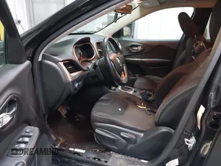 2017 Jeep Cherokee Latitude with VIN 1C4PJMCB1HW536996, listed as a IAAI auction lot 41497354 with 114,166 mi miles and . Bid and sale history available at DreamBid. Image 5.