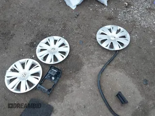 2012 Volkswagen Jetta SE с VIN 3VWDP7AJ9CM332014, выставлен на аукционе IAAI как лот 41527054 с пробегом 153 030 миль миль и . История ставок и продаж доступна на DreamBid. Изображение 11.