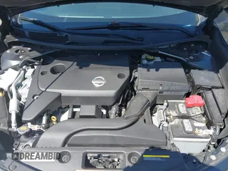 2015 Nissan Altima 2.5 S with VIN 1N4AL3AP3FN335392, listed as a IAAI auction lot 42102649 with 70,122 mi miles. Bid and sale history available at carsss.com. Image 10.
