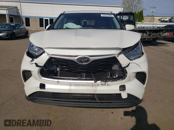 2020 Toyota Highlander L with VIN 5TDCZRBH9LS504672, listed as a Copart auction lot 54147505 with 49,879 mi miles and Salvage title. Bid and sale history available at DreamBid. Image 5.