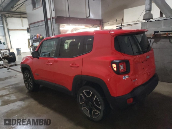 2021 Jeep Renegade Jeepster z VIN ZACNJDAB8MPM81851, wystawiony jako Copart lot #49913615 z przebiegiem 56 130 mil mil oraz Czysty tytuł • Clean title. Historia ofert i sprzedaży dostępna na DreamBid. Obrazek 2.