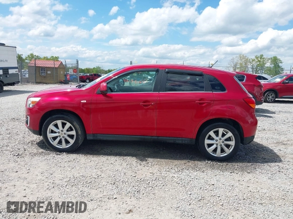 2015 Mitsubishi Outlander SE with VIN 4A4AR4AUXFE016830, listed as a IAAI auction lot 42185164 with 138,573 mi miles and . Bid and sale history available at DreamBid. Image 14.