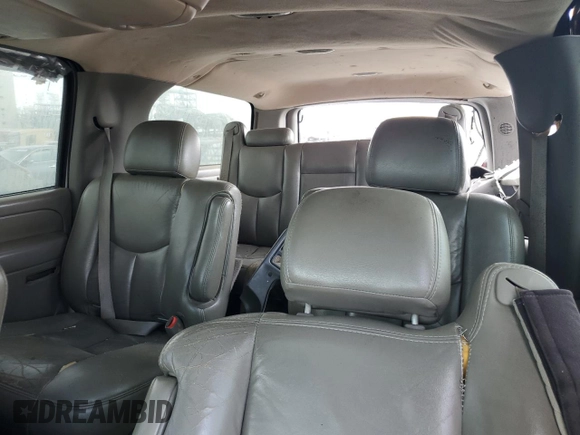 2005 Chevrolet Suburban LT z VIN 1GNEC16Z25J146045, wystawiony jako Copart lot #58289475 z przebiegiem Nie podano mil oraz Szkoda całkowita • Salvage title. Historia ofert i sprzedaży dostępna na DreamBid. Obrazek 10.
