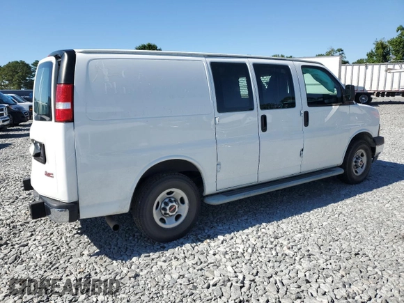 2019 GMC Savana Cargo z VIN 1GTW7AFGXK1316440, wystawiony jako Copart lot #57411764 z przebiegiem 60 298 mil mil oraz Szkody całkowita. Historia ofert i sprzedaży dostępna na DreamBid. Obrazek 3.
