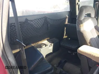1995 GMC Sonoma z VIN 1GTCS19Z1S8510487, wystawiony jako IAAI lot #42166454 z przebiegiem 331 424 mil mil oraz . Historia ofert i sprzedaży dostępna na DreamBid. Obrazek 8.