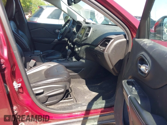 2019 Jeep Cherokee Latitude Plus with VIN 1C4PJMLB5KD257070, listed as a IAAI auction lot 41985941 with 83,079 mi miles. Bid and sale history available at carsss.com. Image 5.
