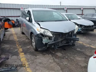 2011 Toyota Sienna LE AAS with VIN 5TDKK3DC0BS073653, listed as a IAAI auction lot 41794038 with 206,504 mi miles and . Bid and sale history available at DreamBid. Image 1.