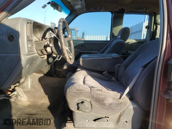 2001 Chevrolet Silverado 1500 LS with VIN 1GCEC19VX1E284081, listed as a Copart auction lot 85853514 with 210,136 mi miles and Salvage Title. Bid and sale history available at DreamBid. Image 7.