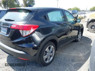 2021 Honda HR-V LX with VIN 3CZRU5H37MM704782, listed as a IAAI auction lot 42401214 with 41,822 mi miles and . Bid and sale history available at DreamBid. Image 4.
