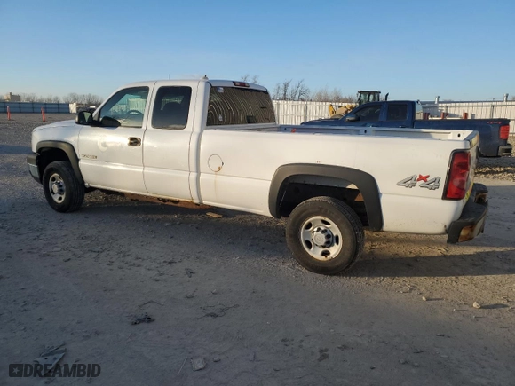 2007 Chevrolet Silverado 2500HD Classic LS with VIN 1GCHK29U47E106933, listed as a Copart auction lot 43829205 with 113,636 mi miles and Clean Title. Bid and sale history available at carsss.com. Image 2.