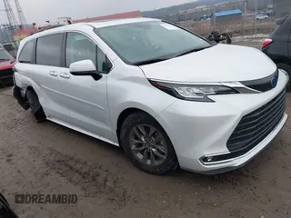 2023 Toyota Sienna XLE z VIN 5TDJRKEC7PS157721, wystawiony jako IAAI lot #41687181 z przebiegiem 30 351 mil mil oraz . Historia ofert i sprzedaży dostępna na DreamBid. Obrazek 1.