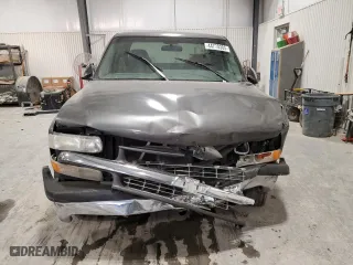 2000 Chevrolet Silverado 1500 LS with VIN 1GCEC19T8YZ113332, listed as a Copart auction lot 44770385 with 0 mi miles and Salvage Title. Bid and sale history available at carsss.com. Image 5.