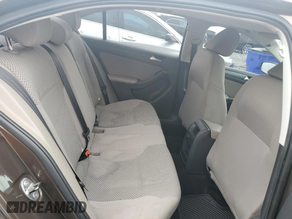 2013 Volkswagen Jetta S z VIN 3VW2K7AJ9DM308741, wystawiony jako Copart lot #58123975 z przebiegiem 103 066 mil mil oraz Szkoda całkowita • Salvage title. Historia ofert i sprzedaży dostępna na DreamBid. Obrazek 10.