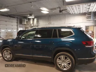 2018 Volkswagen Atlas SEL Premium with VIN 1V2NR2CA5JC597639, listed as a IAAI auction lot 41867470 with 99,642 mi miles and . Bid and sale history available at DreamBid. Image 14.