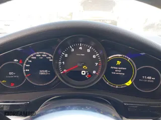 2019 Porsche Panamera with VIN WP0AA2A72KL101325, listed as a IAAI auction lot 41478509 with 32,946 mi miles. Bid and sale history available at carsss.com. Image 7.