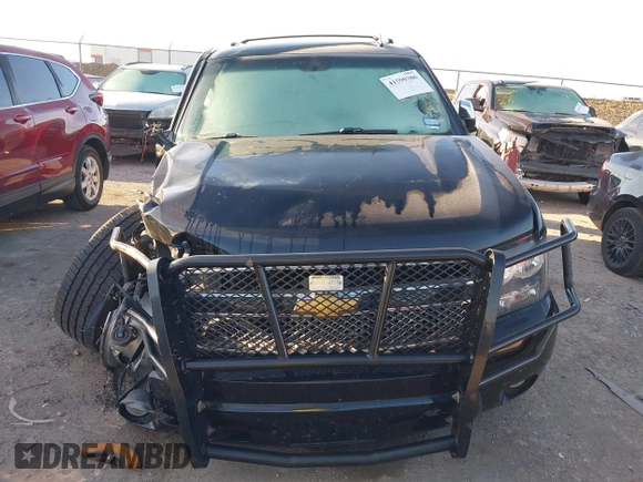 2012 Chevrolet Suburban LTZ with VIN 1GNSKKE75CR133445, listed as a IAAI auction lot 41590306 with 203,592 mi miles. Bid and sale history available at carsss.com. Image 10.