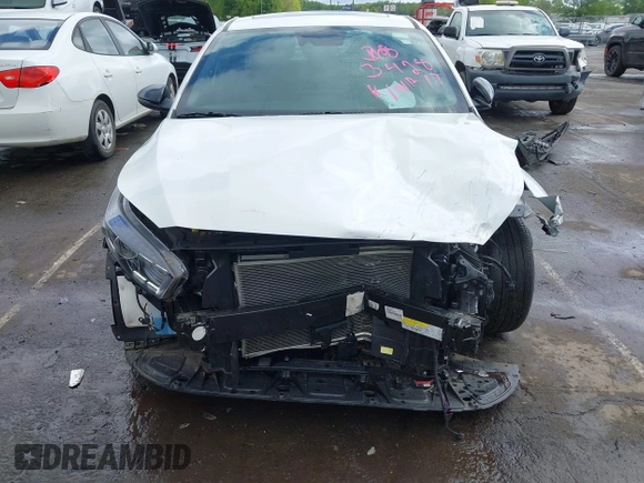 2023 Kia Forte GT-Line z VIN 3KPF54AD5PE583428, wystawiony jako IAAI lot #42016122 z przebiegiem 16 589 mil mil oraz . Historia ofert i sprzedaży dostępna na DreamBid. Obrazek 6.