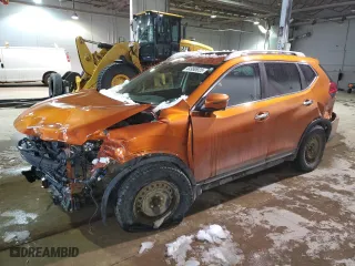 2017 Nissan Rogue SL with VIN 5N1AT2MV7HC790884, listed as a Copart auction lot 44950925 with 146,774 mi miles and Salvage Title. Bid and sale history available at carsss.com. Image 1.