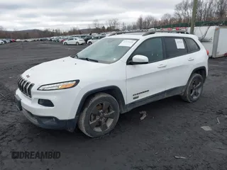 2016 Jeep Cherokee Latitude with VIN 1C4PJMCB8GW282752, listed as a IAAI auction lot 41475436 with 94,257 mi miles. Bid and sale history available at carsss.com. Image 17.