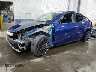 2020 Tesla Model Y Long Range with VIN 5YJYGDEF1LF035901, listed as a Copart auction lot 51004695 with 134,610 mi miles and Salvage Title. Bid and sale history available at DreamBid. Image 1.