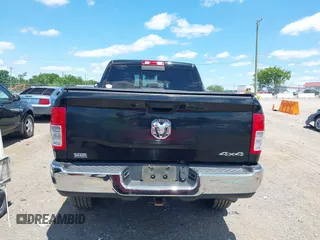 2019 Ram 2500 Tradesman with VIN 3C6UR5CL7KG552062, listed as a IAAI auction lot 42253889 with 56,067 mi miles and . Bid and sale history available at DreamBid. Image 16.