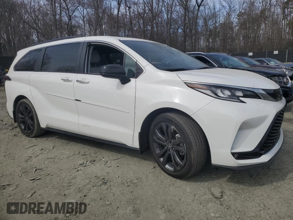 2022 Toyota Sienna XSE with VIN 5TDDRKEC2NS094411, listed as a Copart auction lot 46491605 with 72,740 mi miles and Salvage title. Bid and sale history available at DreamBid. Image 4.